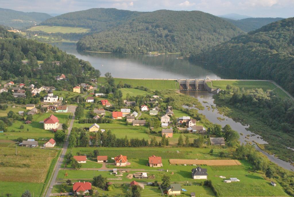 Noclegi Pod Bukowina Myczkowce Exterior foto